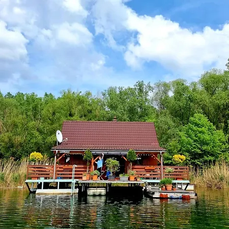 Hausboat Kvapka *